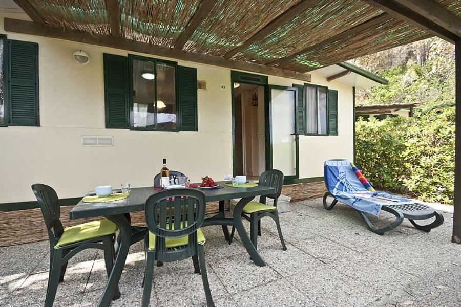 Acquaviva Village Camping Portoferraio Extérieur photo