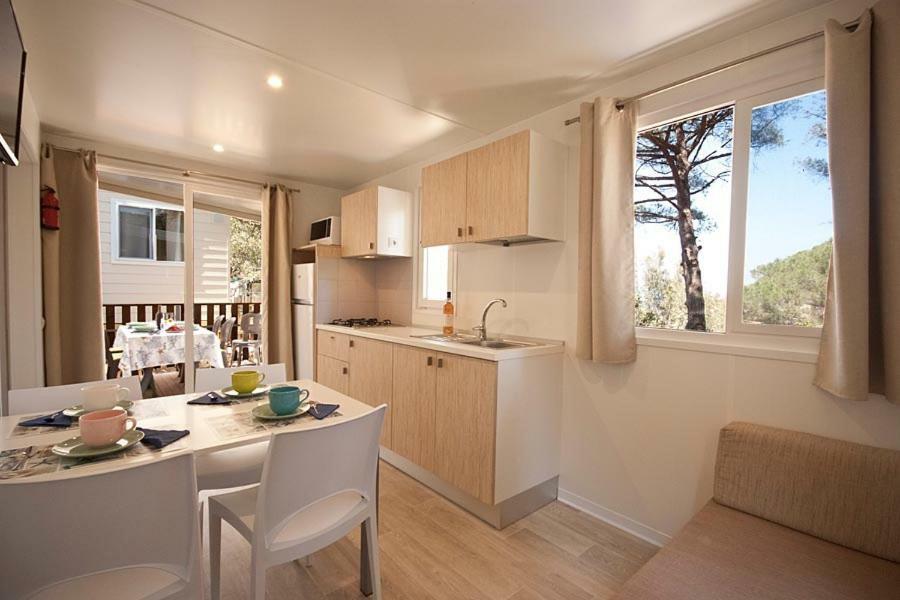 Acquaviva Village Camping Portoferraio Extérieur photo